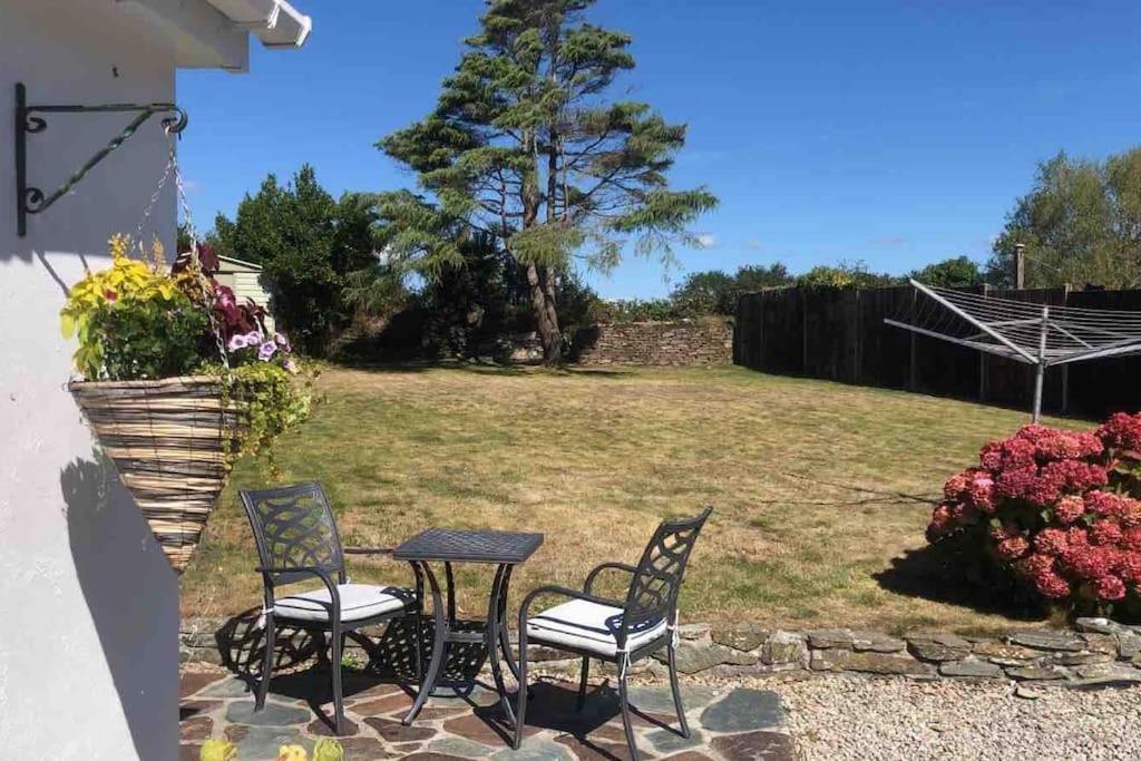 Cosy Thatched Sleeps 6 Near Portscatho! * Porthscatho